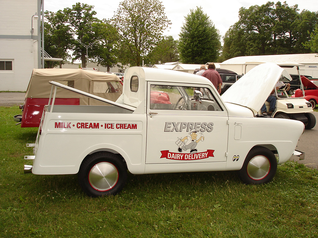 1951 Crosley Pickup • © 2024 Flashback Racing