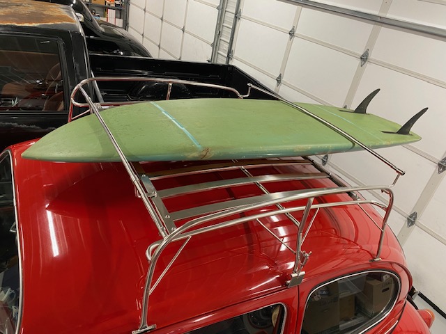 1967 VW Beetle Top w Rack-Surfbrd © 2024 Flashback Racing