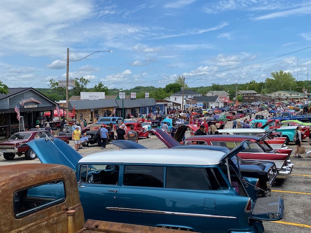 2024 Magic Dragon Street Scene Lake Ozark MO ©2024 Flashback Racing