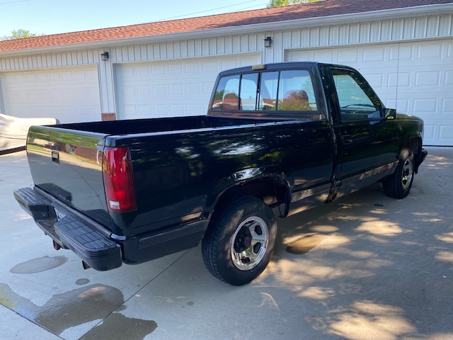 1990 454SS Chevy Pickup Right Rear ©2024 Flashback Racing